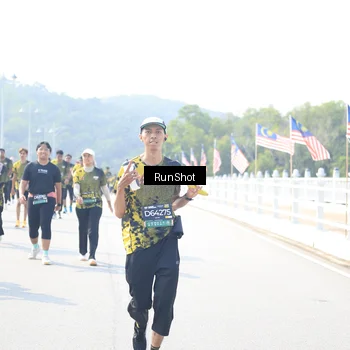 Runner Photo 6936772