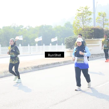 Runner Photo 6936781