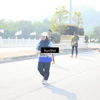 Runner Photo 6936782