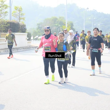 Runner Photo 6936785