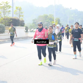 Runner Photo 6936787