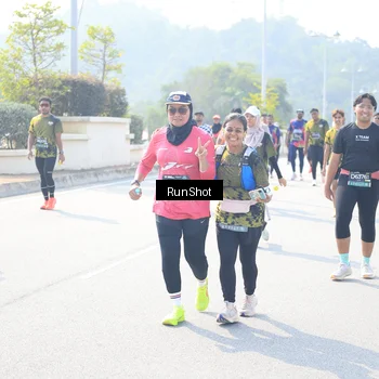Runner Photo 6936789