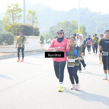 Runner Photo 6936793