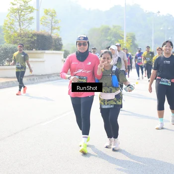 Runner Photo 6936795