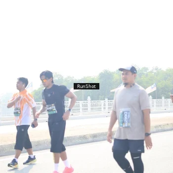 Runner Photo 6936839