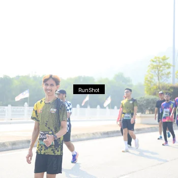 Runner Photo 6936847