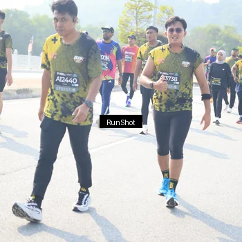 Runner Photo 6936865