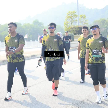 Runner Photo 6936869