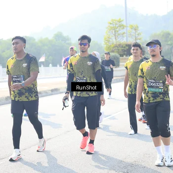 Runner Photo 6936871