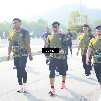 Runner Photo 6936873