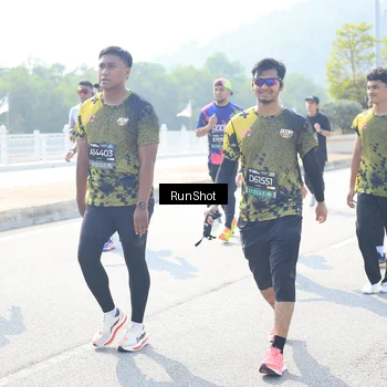 Runner Photo 6936876