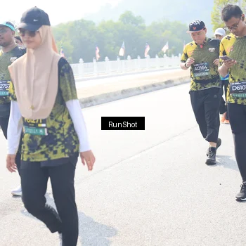 Runner Photo 6936903