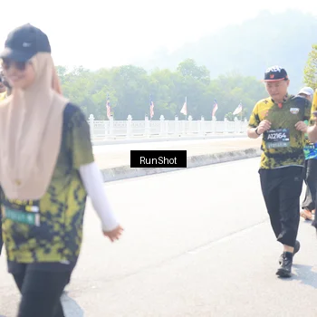 Runner Photo 6936905