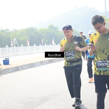 Runner Photo 6936915