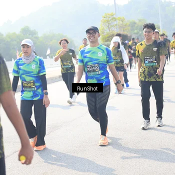 Runner Photo 6936923