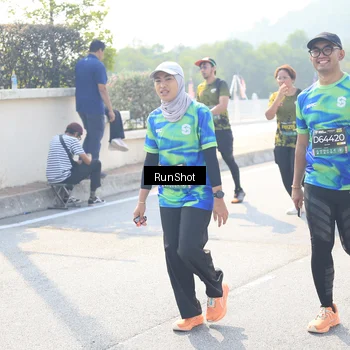 Runner Photo 6936937