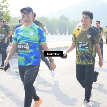 Runner Photo 6936938