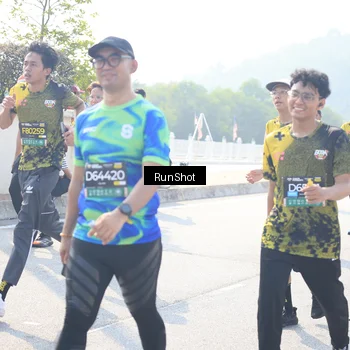 Runner Photo 6936939