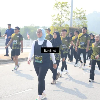 Runner Photo 6937002