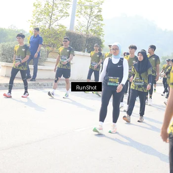 Runner Photo 6937005