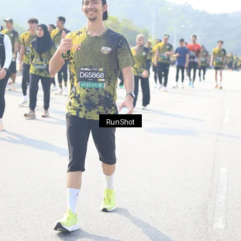 Runner Photo 6937006