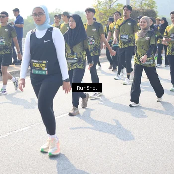Runner Photo 6937013