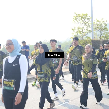 Runner Photo 6937015