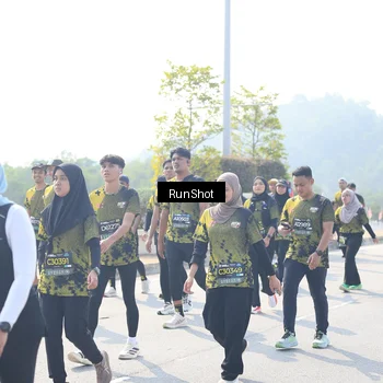 Runner Photo 6937016
