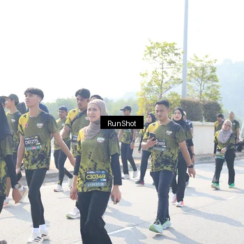 Runner Photo 6937023