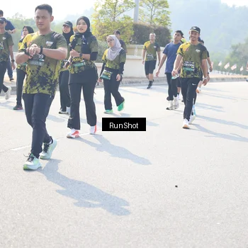 Runner Photo 6937033