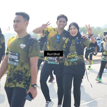 Runner Photo 6937039