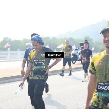Runner Photo 6937066