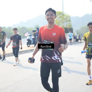 Runner Photo 6937075