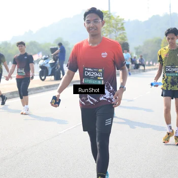 Runner Photo 6937076