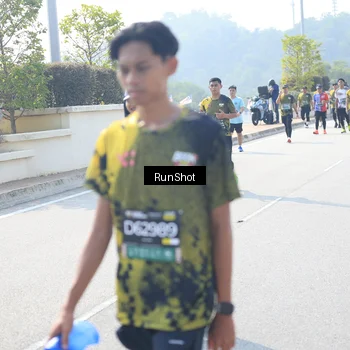 Runner Photo 6937091