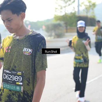 Runner Photo 6937101