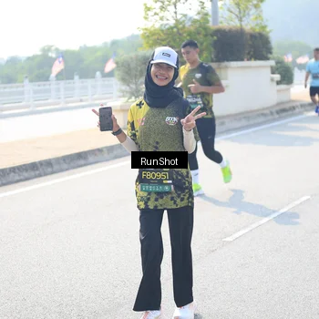 Runner Photo 6937107