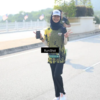 Runner Photo 6937109