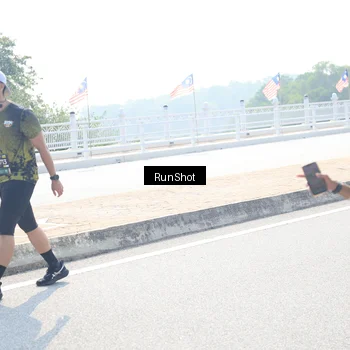 Runner Photo 6937115