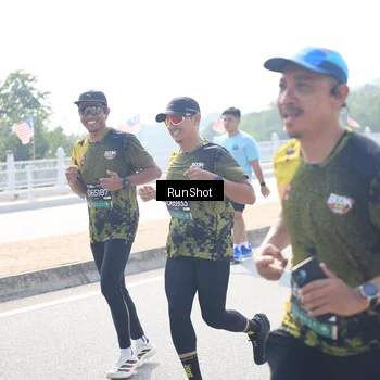 Runner Photo 6937127