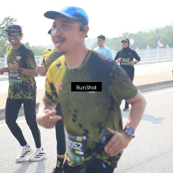 Runner Photo 6937133