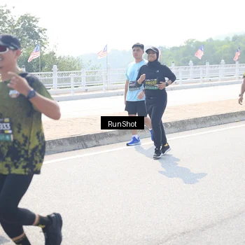 Runner Photo 6937144