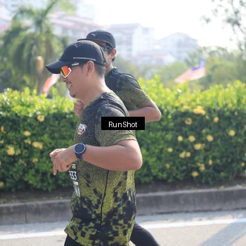 Runner Photo 6937145