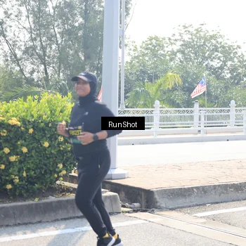 Runner Photo 6937146