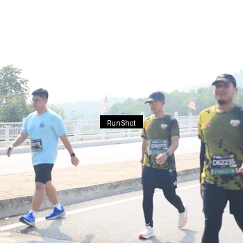 Runner Photo 6937150