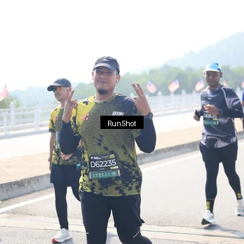 Runner Photo 6937157