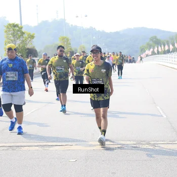 Runner Photo 6937172