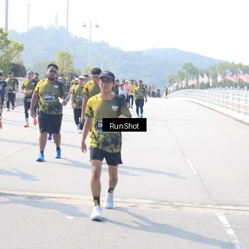 Runner Photo 6937173