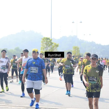 Runner Photo 6937175