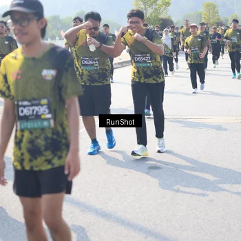 Runner Photo 6937191